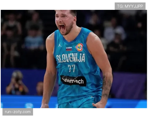 东契奇又晒豪宅，浴室比我家客厅还大！